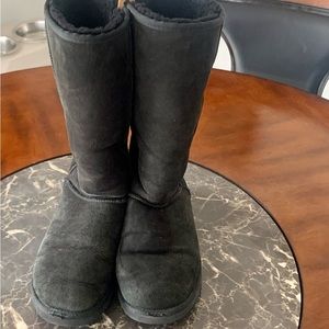Ugg Women's Classic Tall Black Boots 5815 Size 9 Suede